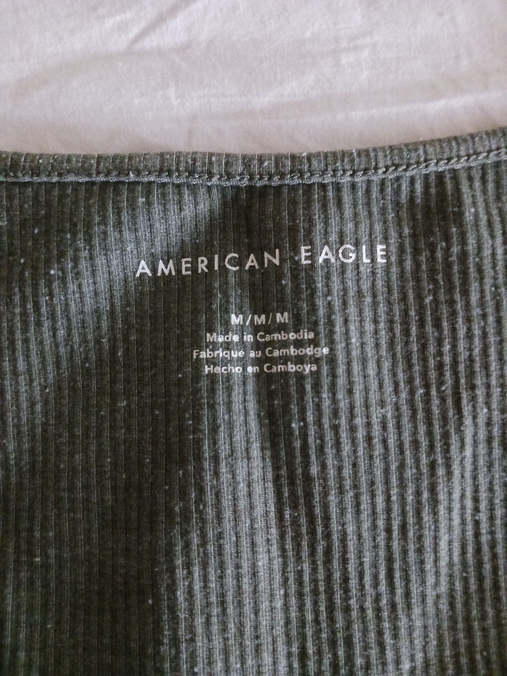 American Eagle Outfitters Olive Ribbed V-Neck Crop Tank Top - Picture 2 of 3